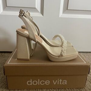 Alesia Vanilla Pearls heels from Dolce Vita. Size 8.5. Never worn.